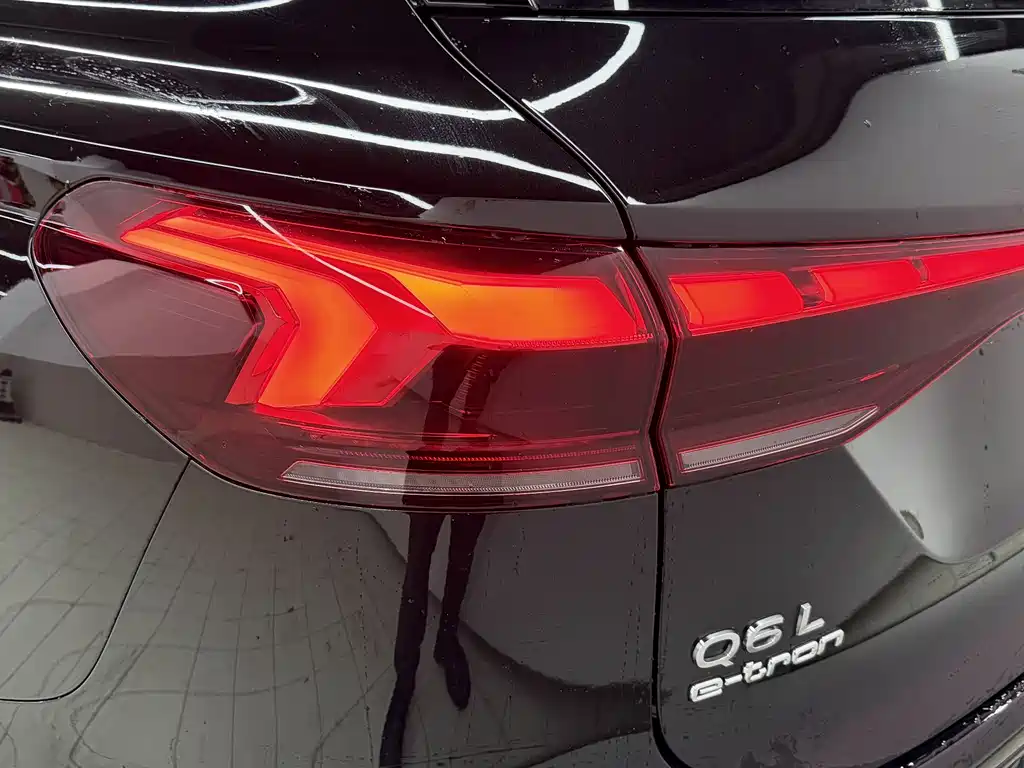 Audi Q6L e-tron 2026 — фото 15