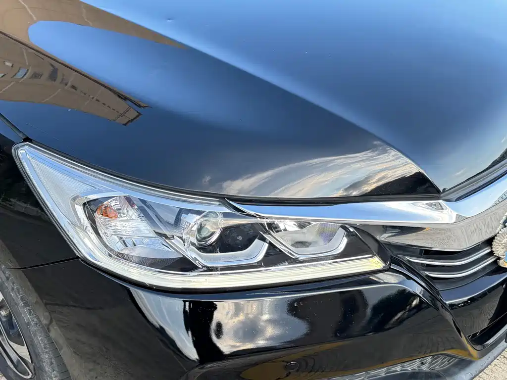 Honda Accord 2017 — фото 15