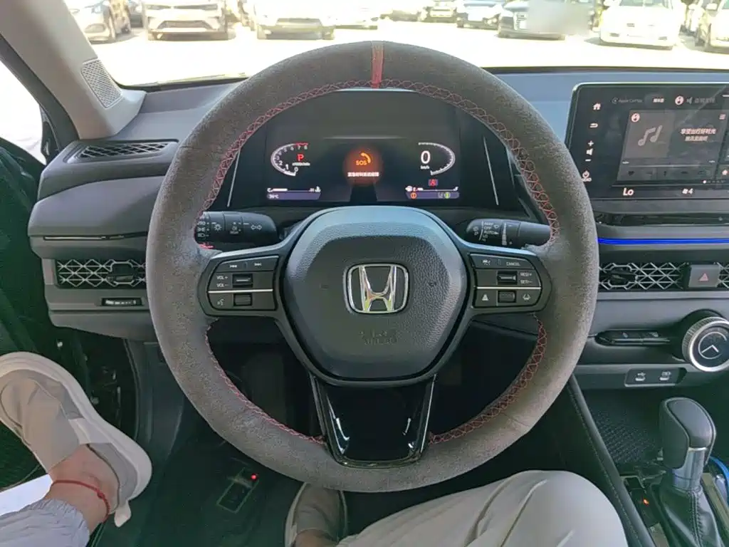 Honda Accord 2024 — фото 11