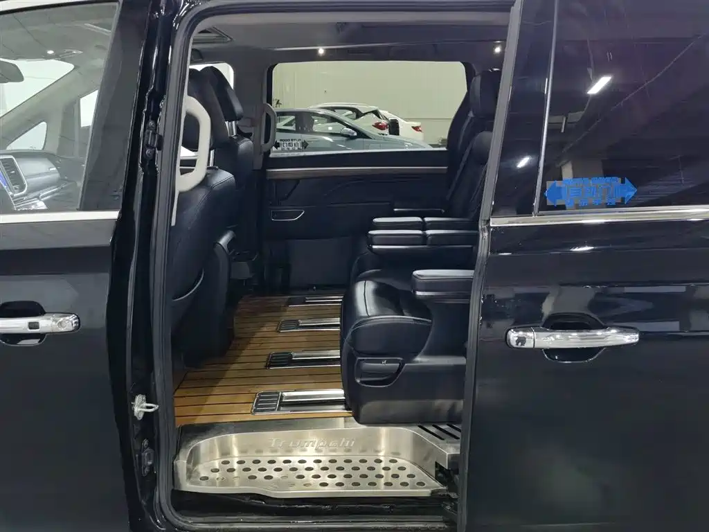 GAC Motor Trumpchi M8 2020 — фото 15