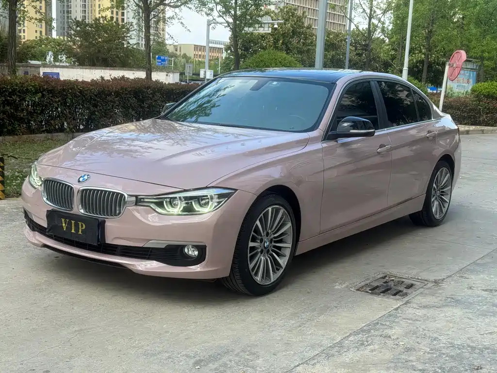 BMW 3 Series 2019 — фото 1