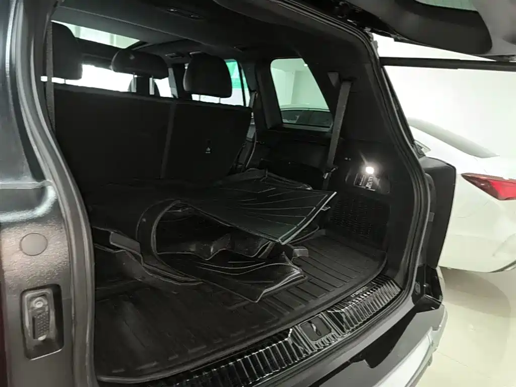 GAC Motor Trumpchi GS8 2023 — фото 19