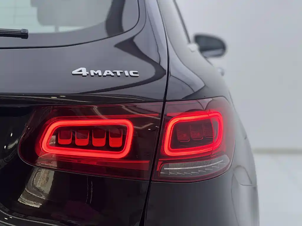 Mercedes-Benz GLC 2020 — фото 13
