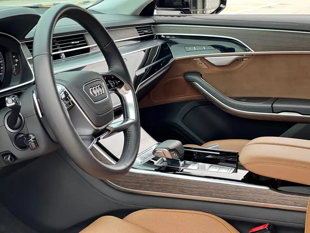 Audi A8 2019 — фото 17