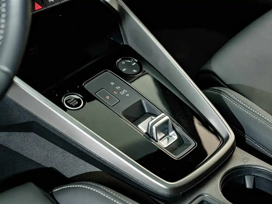 Audi A3 2021 — фото 11