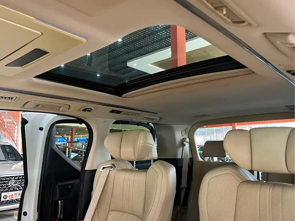 Toyota Alphard 2019 — фото 15