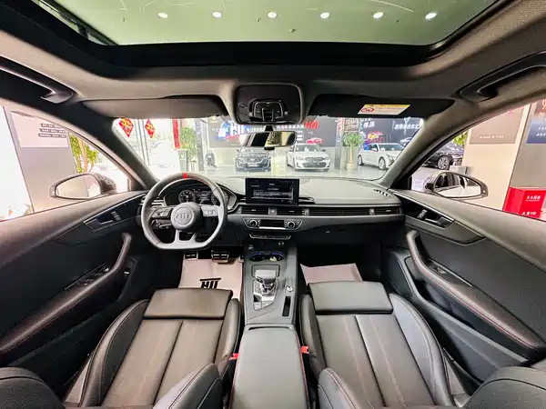 Audi A4L 2025
