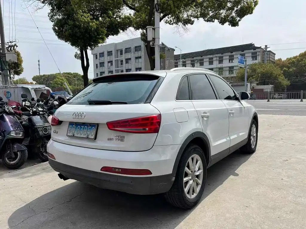 Audi Q3 2015 — фото 4