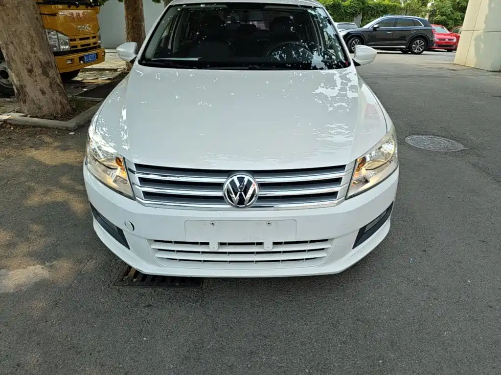 Volkswagen Santana 2015