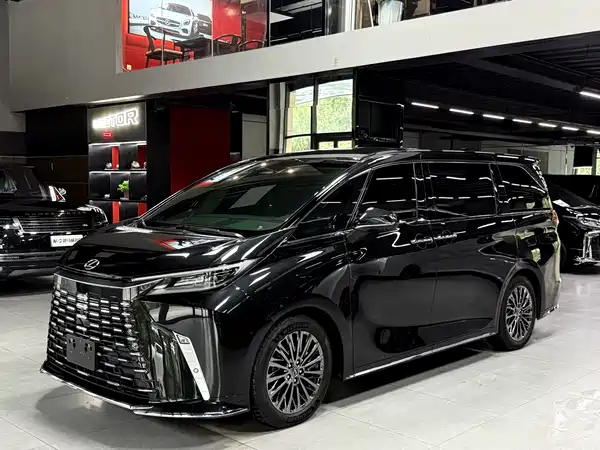 Lexus LM 2023