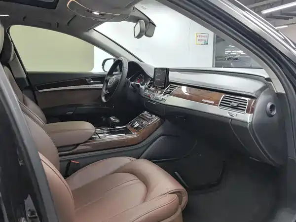 Audi A8 2011