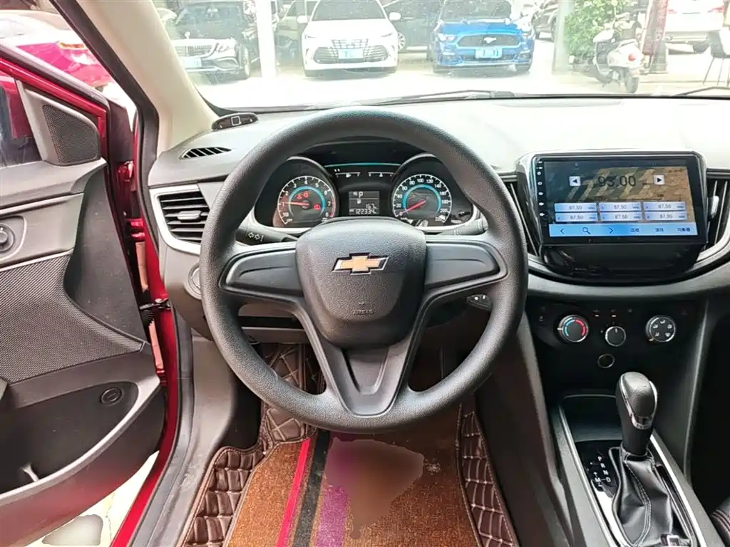 Chevrolet Cavalier 2017 — фото 11