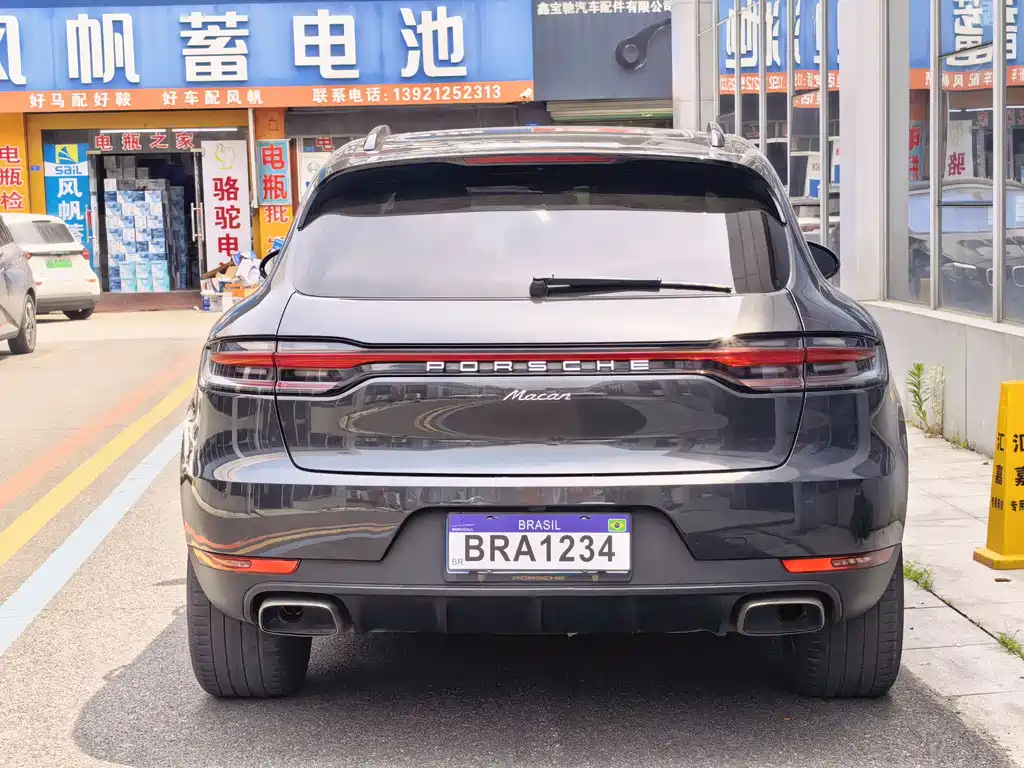 Porsche Macan 2020 — фото 10