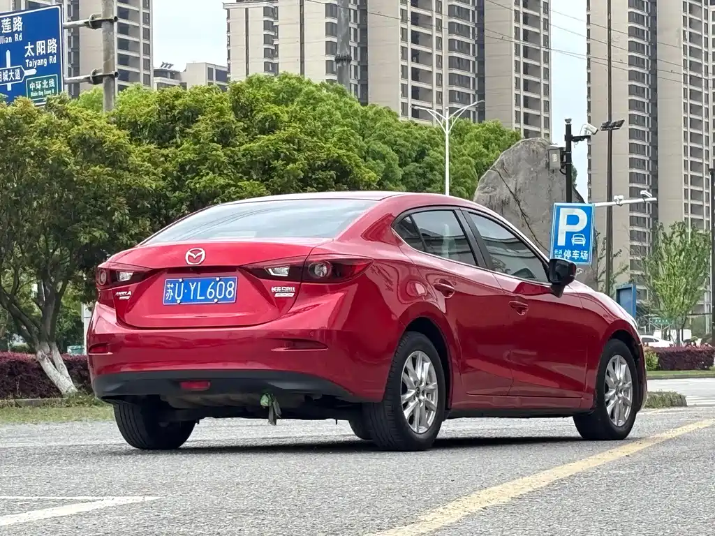 Mazda 3 Axela 2017 — фото 5