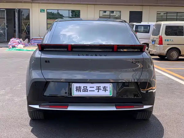Lynk & Co Z20 2025