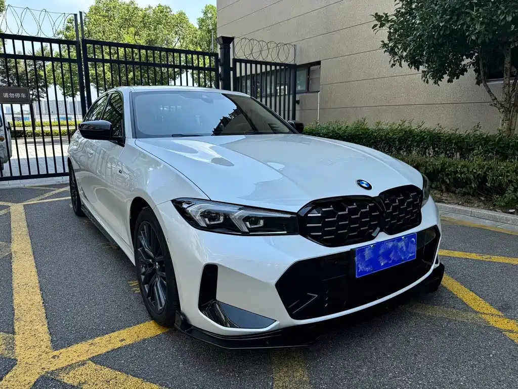 BMW 3 Series 2023