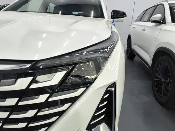 Changan UNI-Z 2024