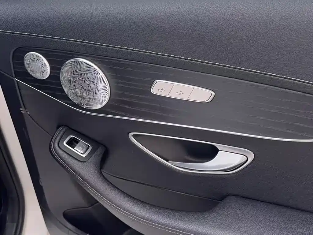 Mercedes-Benz C-Class 2021 — фото 6