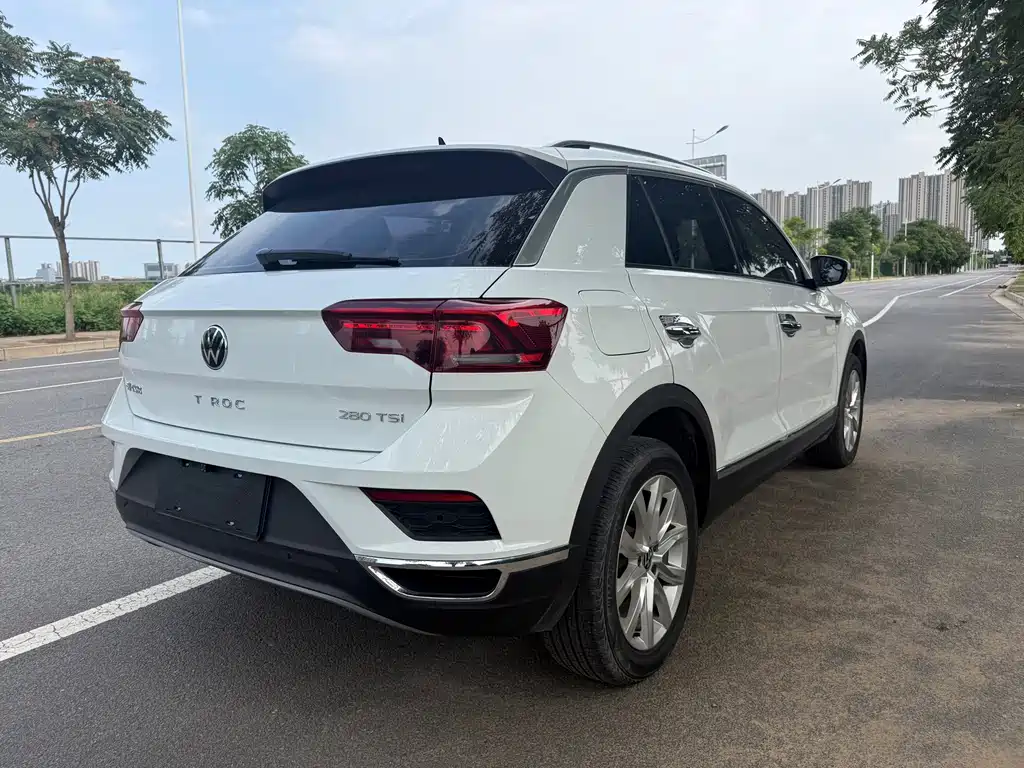 Volkswagen T-Roc 2022 — фото 9