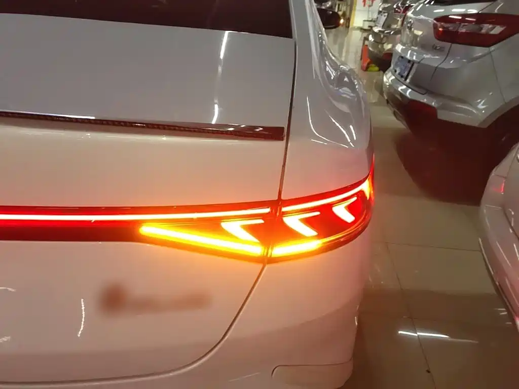 BYD Qin PLUS 2023 — фото 8