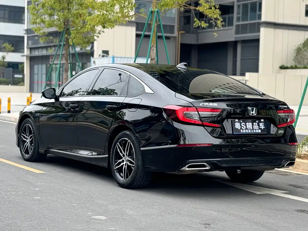 Honda Accord 2022 — фото 12
