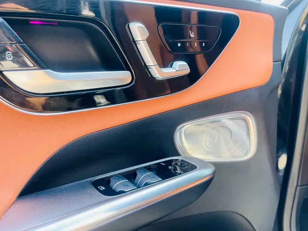 Mercedes-Benz GLC 2023 — фото 17