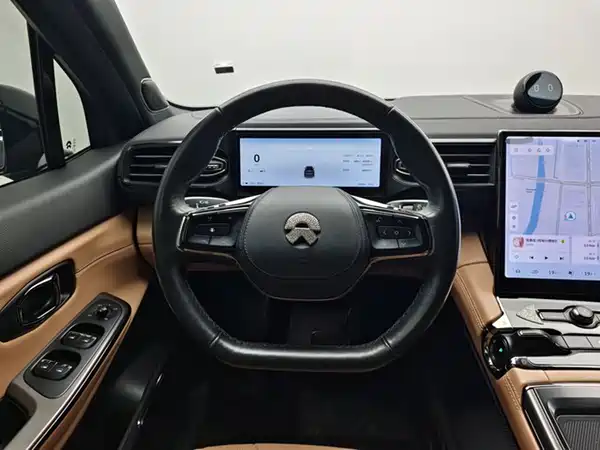 NIO ES8 2022