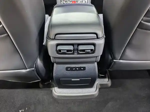Fangchengbao Leopard 5 2024