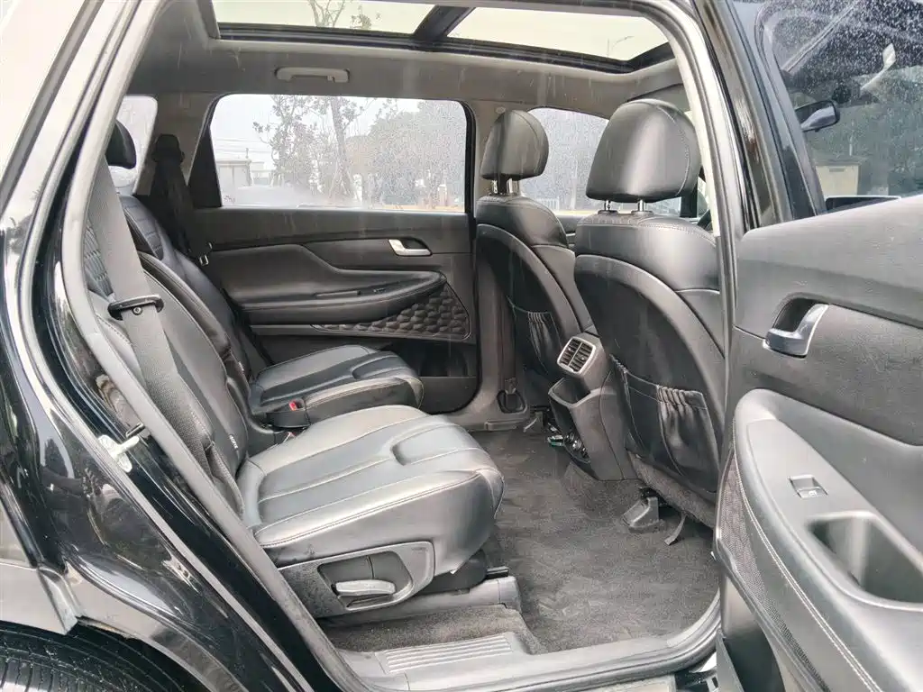 Hyundai Santa Fe 2020 — фото 14