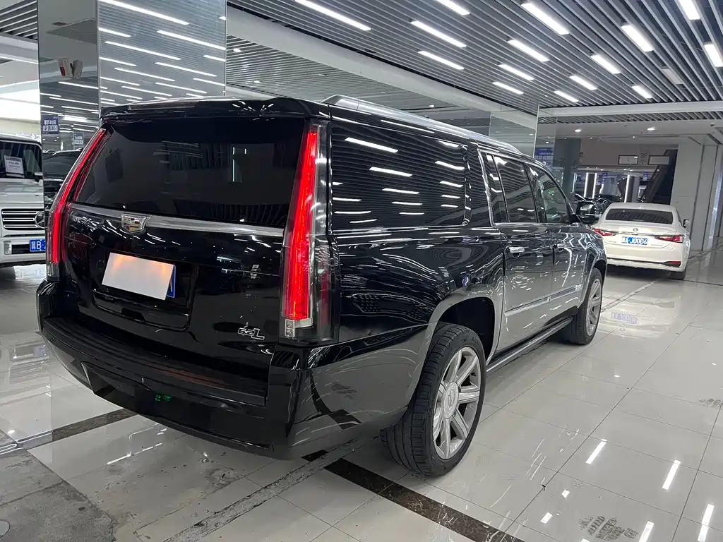 Cadillac Escalade 2016 — фото 10