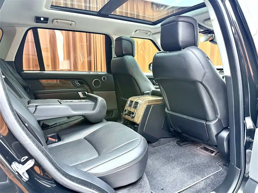 Land Rover Range Rover 2018 — фото 8