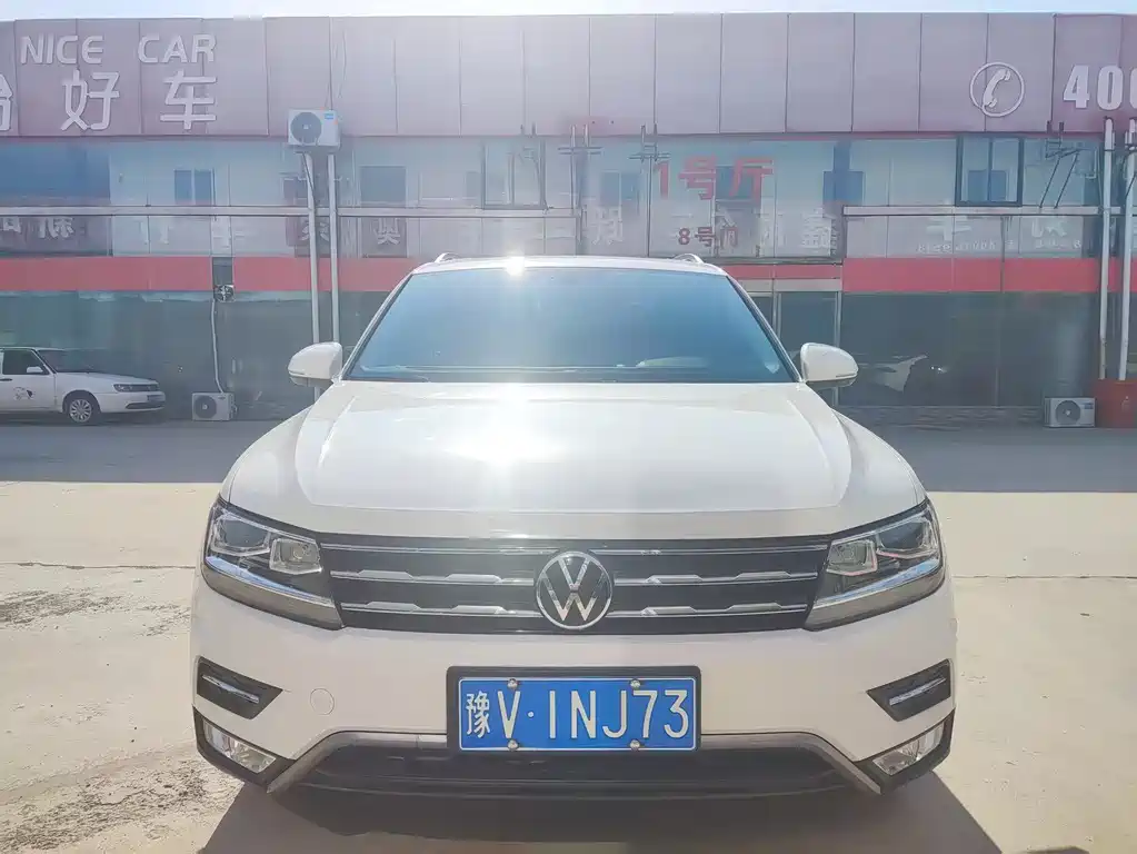 Volkswagen Tiguan L 2021 — фото 1