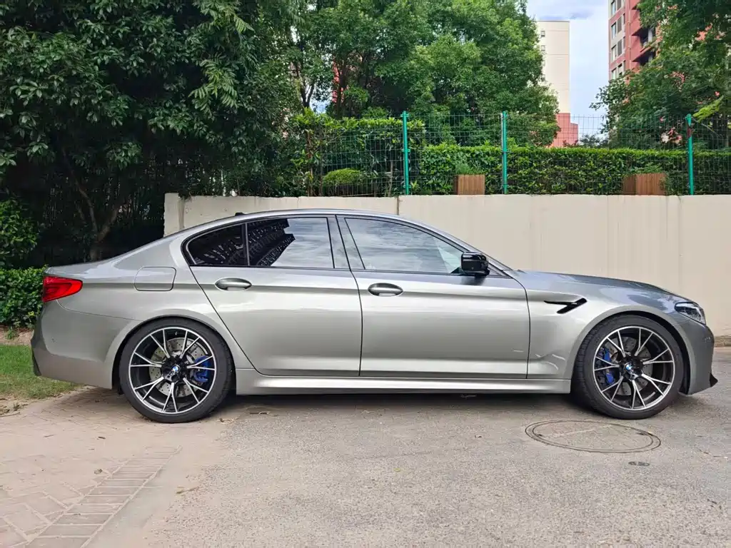 BMW M5 2020 — фото 4