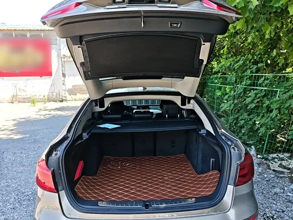 BMW 3 Series GT 2017 — фото 19