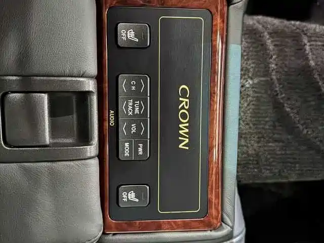 Toyota Crown 2015 — фото 16