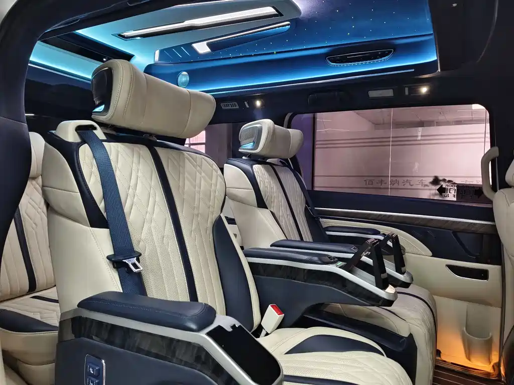 GAC Motor Trumpchi M8 2021 — фото 18