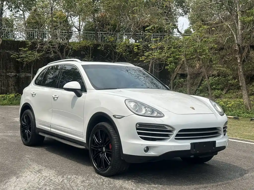 Porsche Cayenne 2014 — фото 2