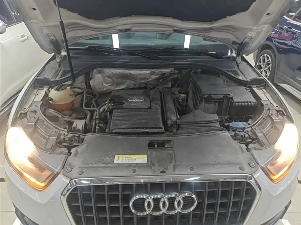 Audi Q3 2016 — фото 20