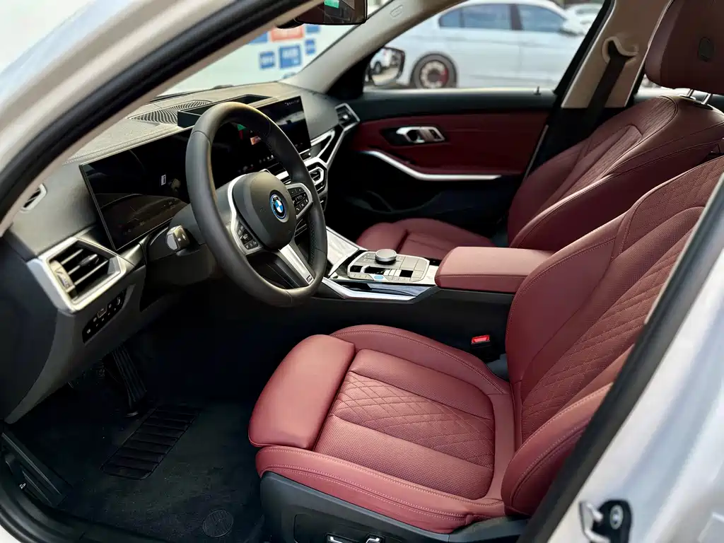 BMW i3 2025 — фото 8