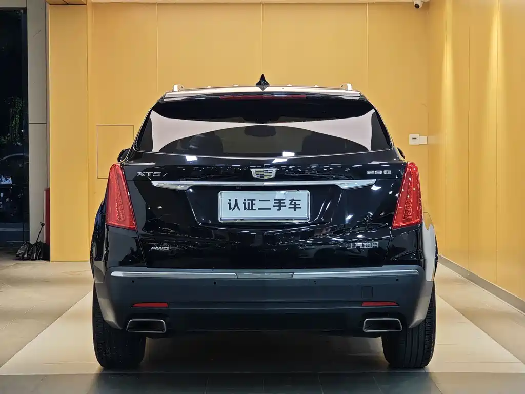 Cadillac XT5 2018 — фото 30