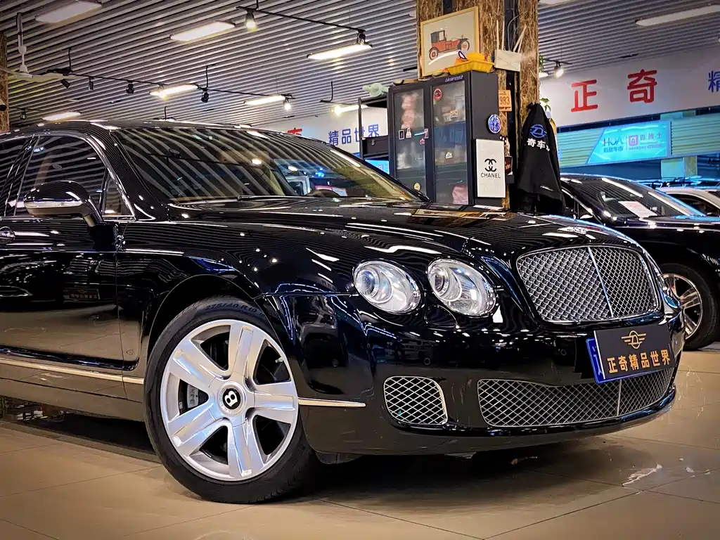 Bentley Flying Spur 2010 — фото 8
