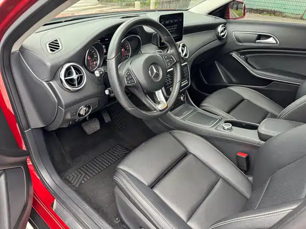 Mercedes-Benz GLA 2017