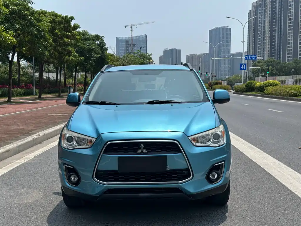Mitsubishi ASX 2013 — фото 2