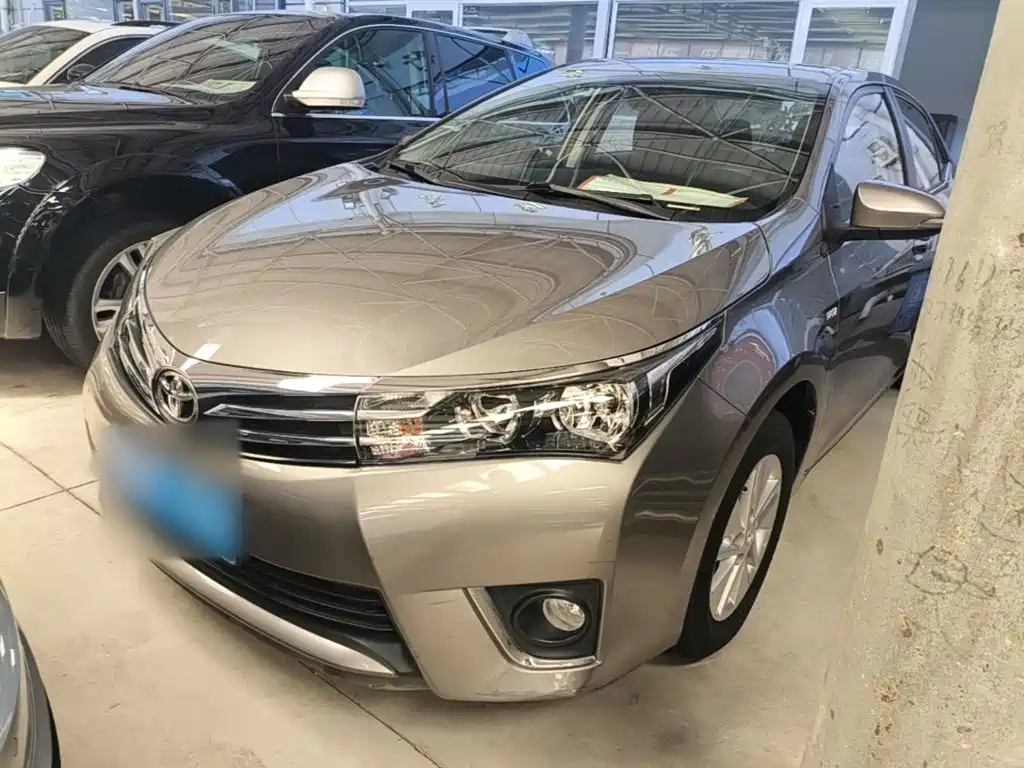 Toyota Corolla 2018 — фото 2