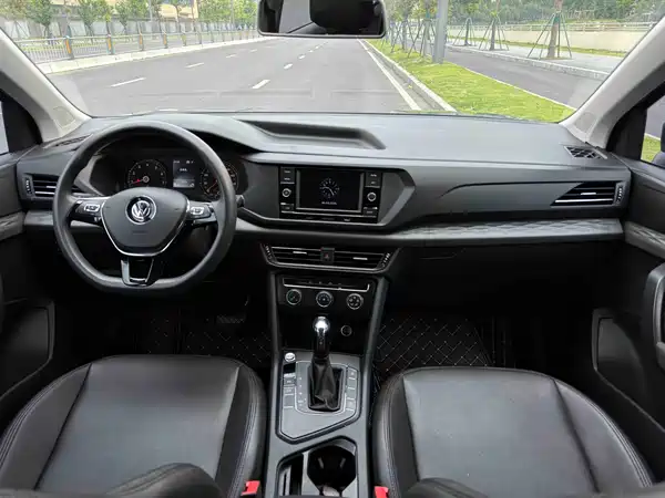 Volkswagen Tharu 2019