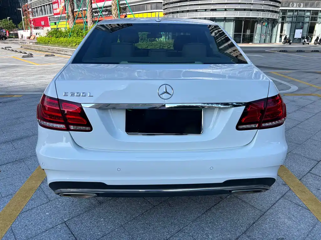 Mercedes-Benz E-Class 2015 — фото 6