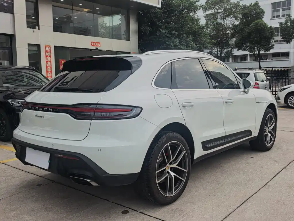 Porsche Macan 2023 — фото 4