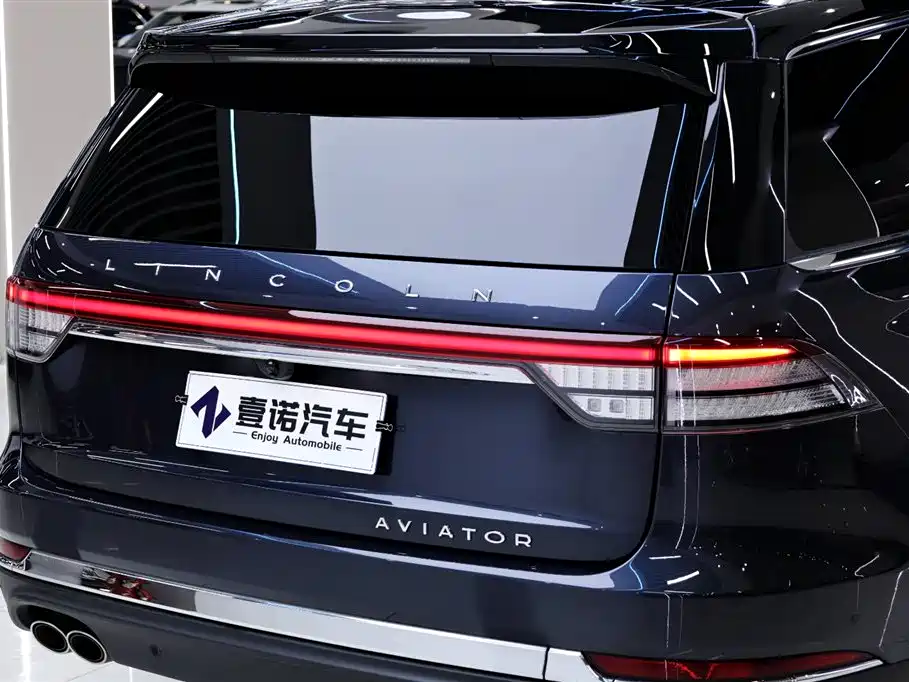 Lincoln Aviator 2022 — фото 15