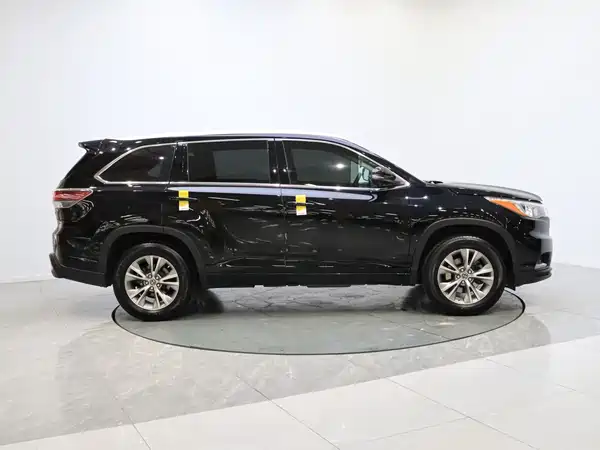 Toyota Highlander 2015