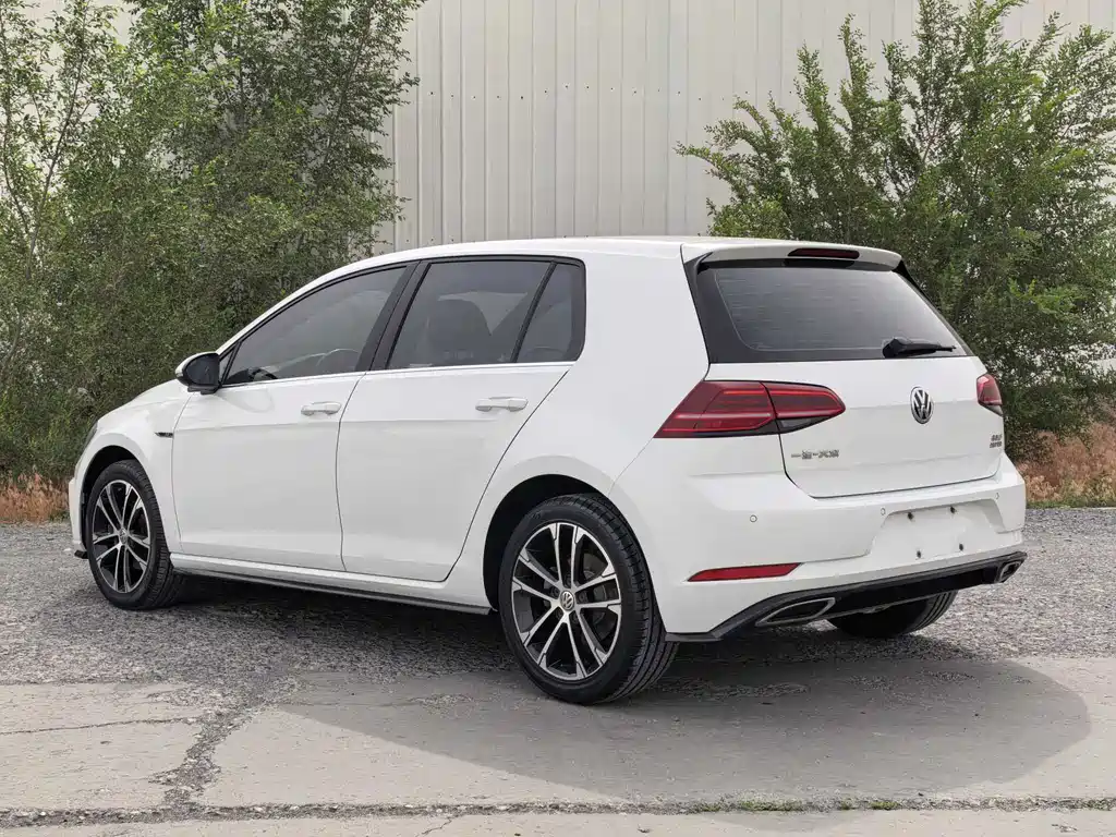 Volkswagen Golf 2018 — фото 4